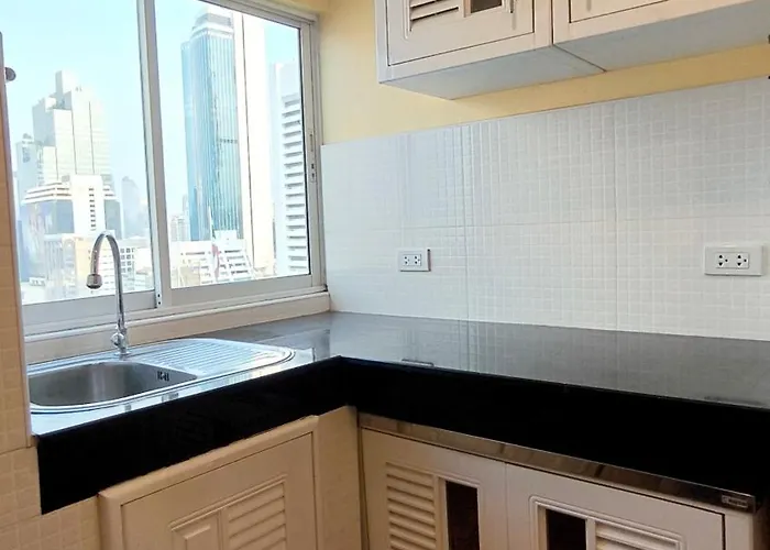 Apartment Silom 1bedroom With 2 Kings Bed For 4 Persons Bangkok